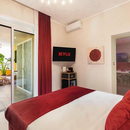 Albadea Deco&Jacuzzi Hotel Рим Екстериор снимка