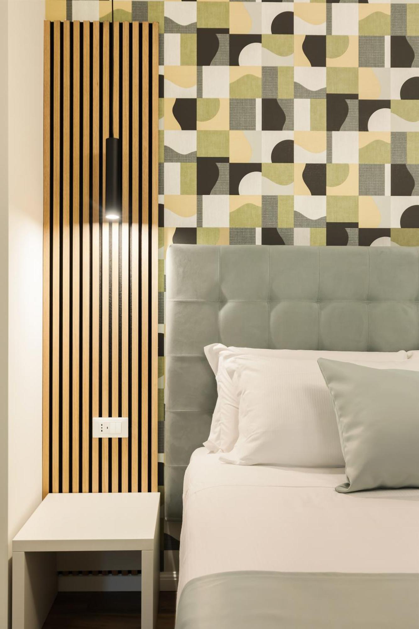 Albadea Deco&Jacuzzi Hotel Рим Екстериор снимка